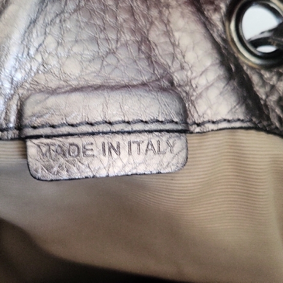 Burberry Black and Brown Shoulder Bag - Picture 3 of 16